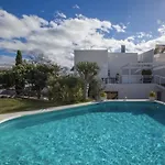 San Salvador Апартаменты *