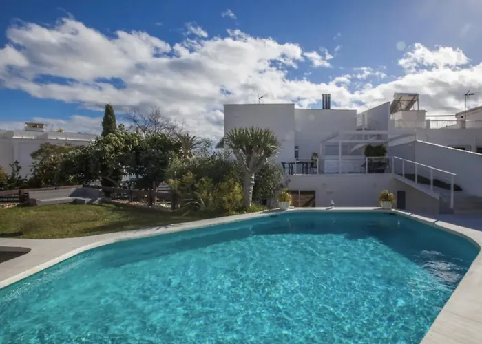 San Salvador Apartament *